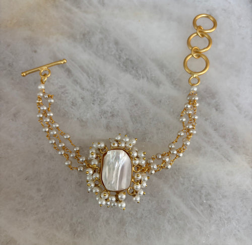 Baroque pearl drops image 1