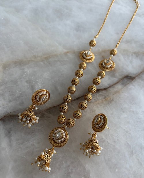 Daisy Jhumka image 1