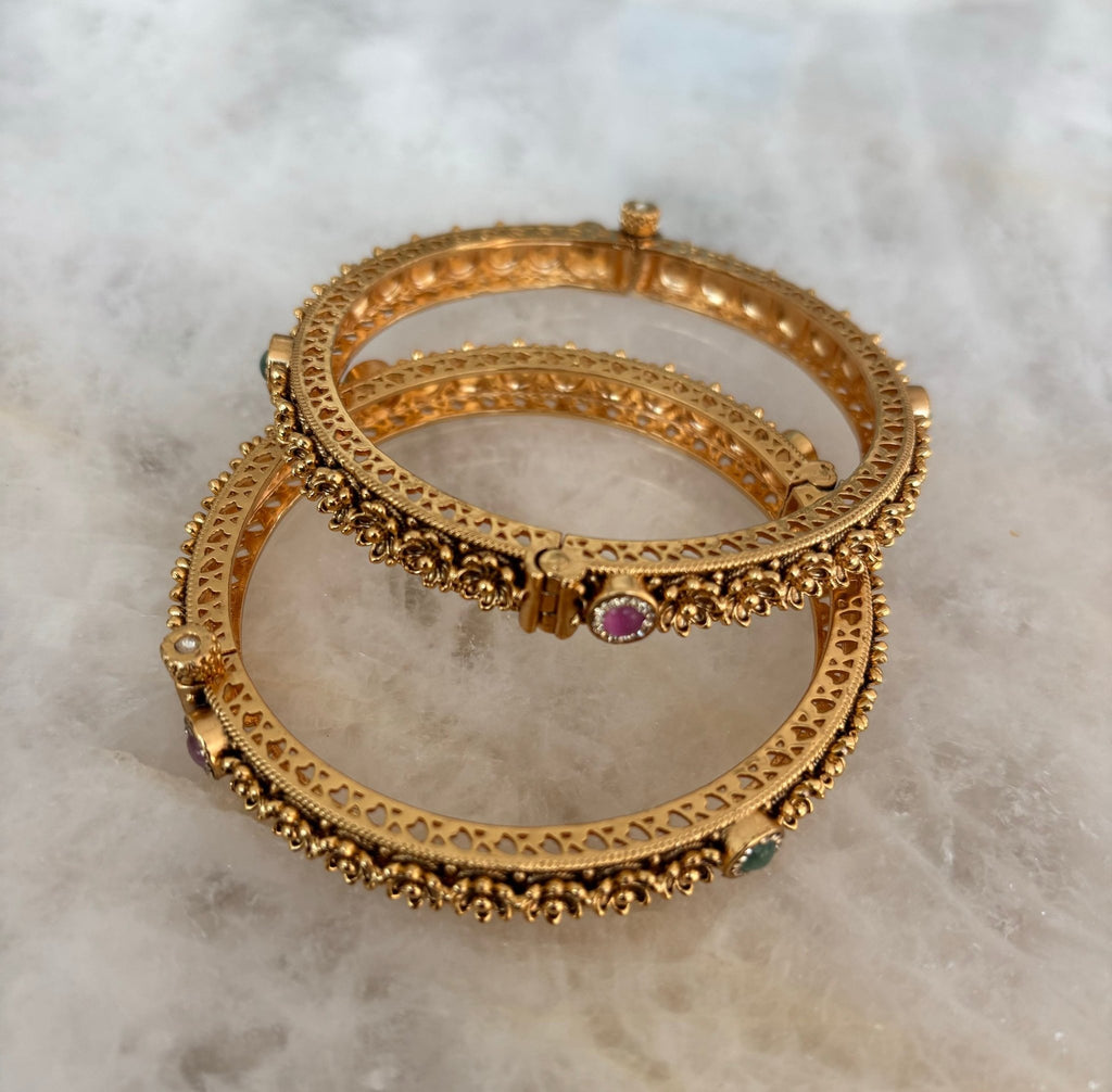 Heritage bangle (M) - Ishy Haq