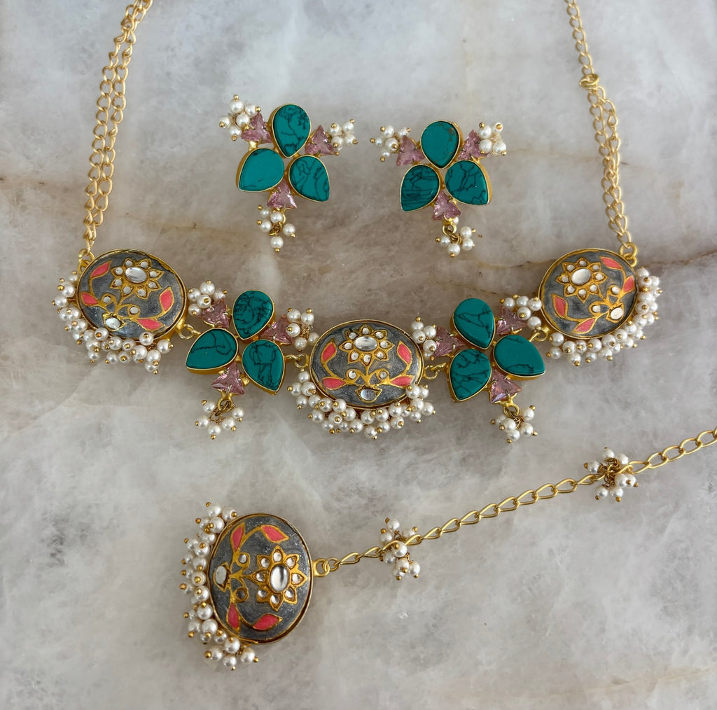 Limited Edition choker (E) - Ishy Haq