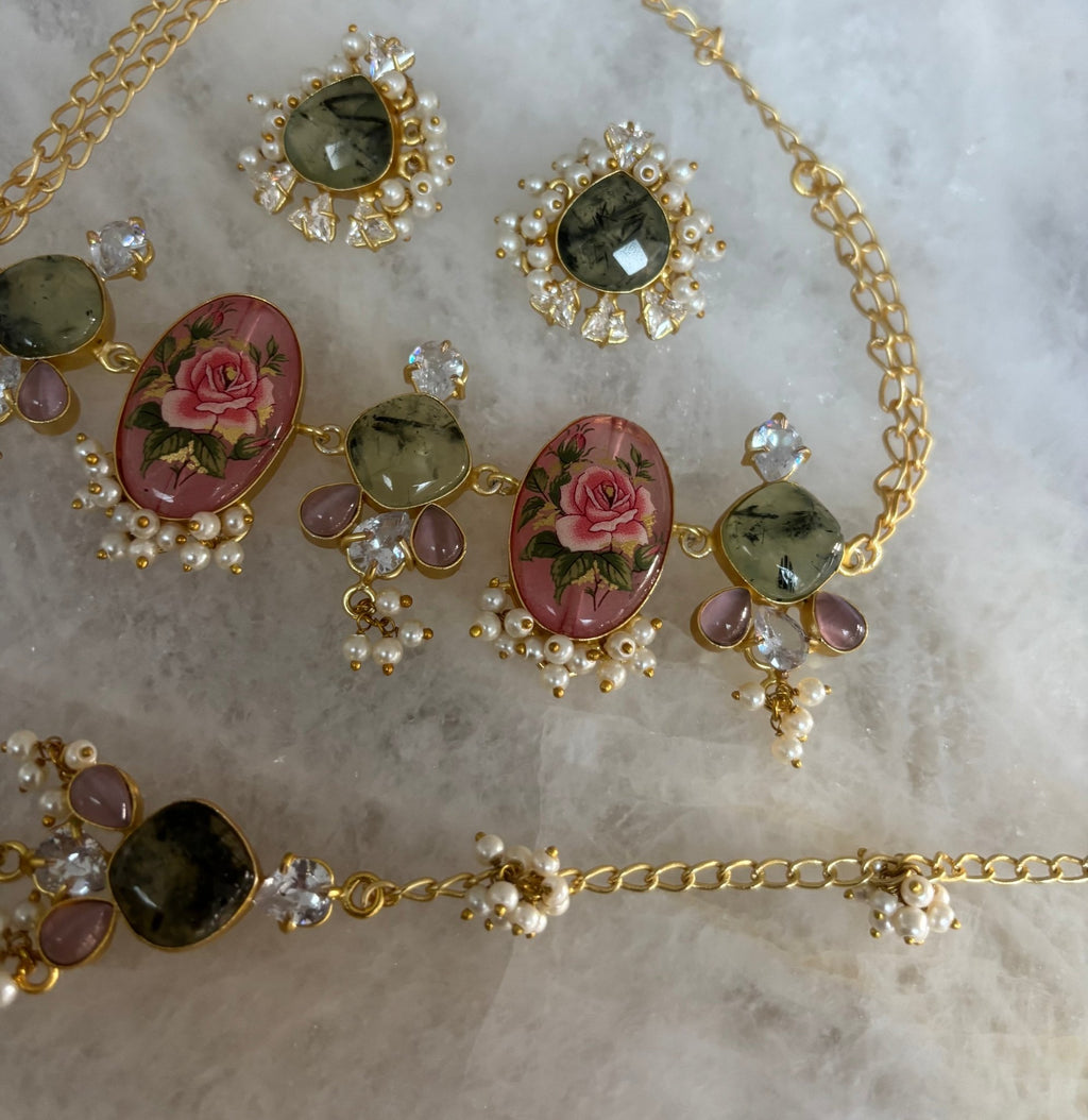 Limited Edition Choker (F) - Ishy Haq