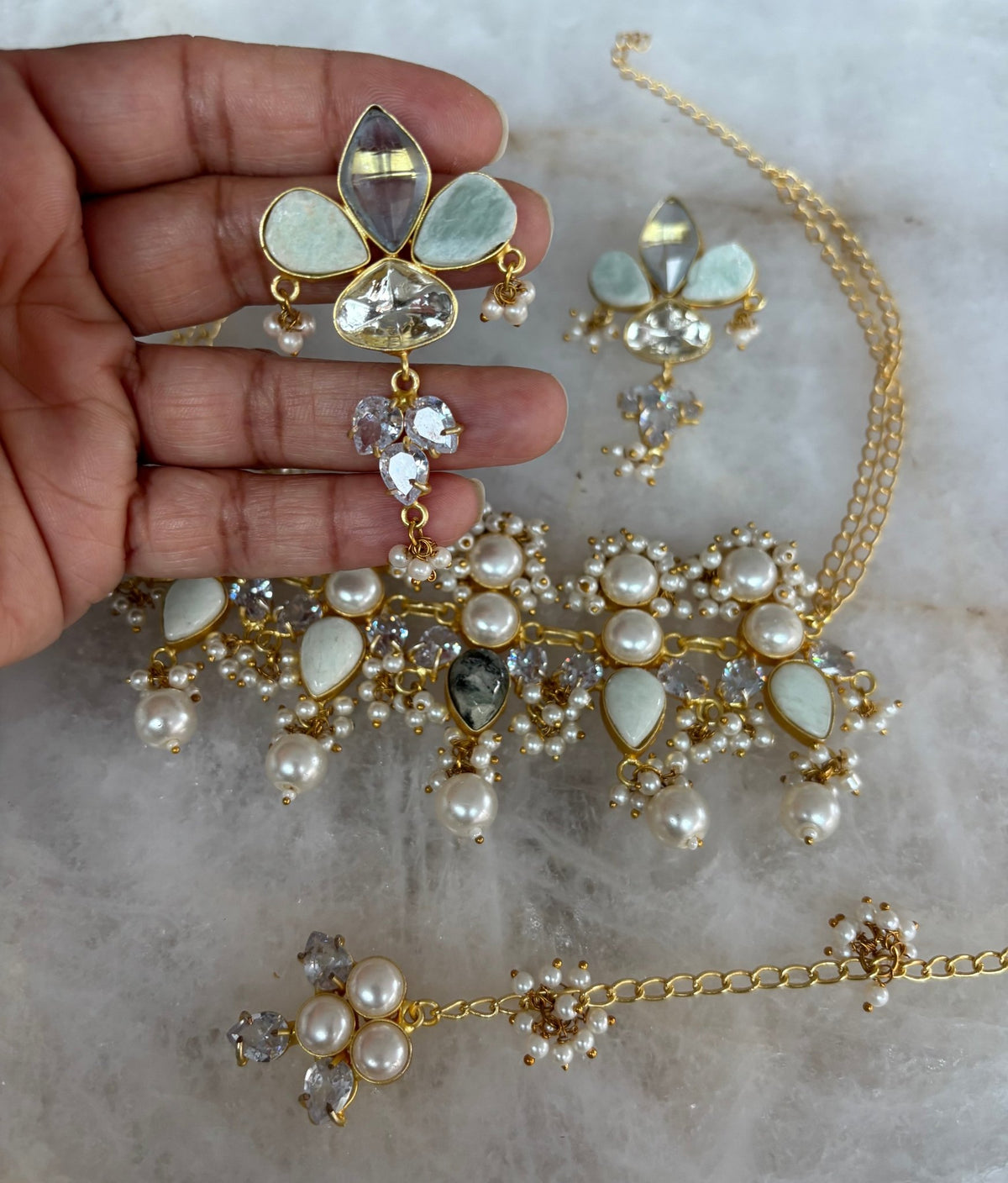 Limited Edition choker (G) - Ishy Haq