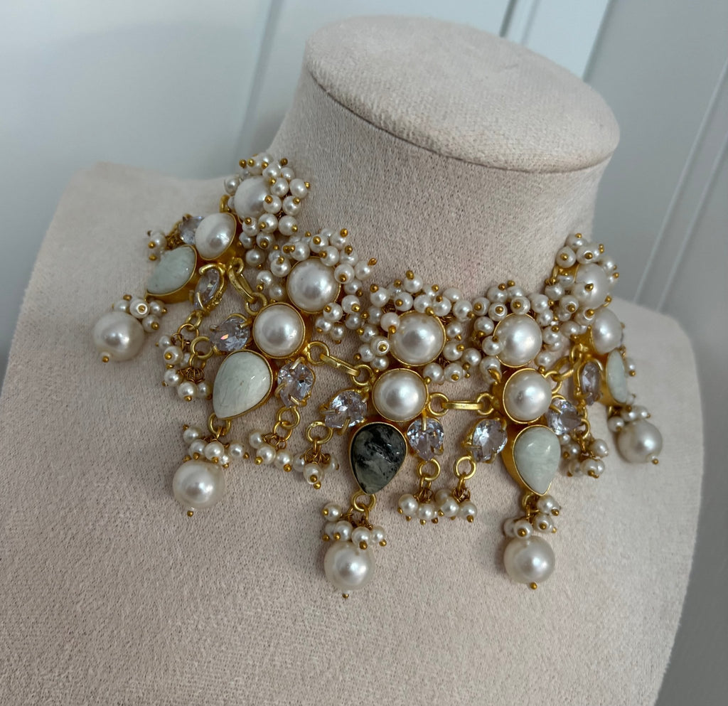 Limited Edition choker (G) - Ishy Haq