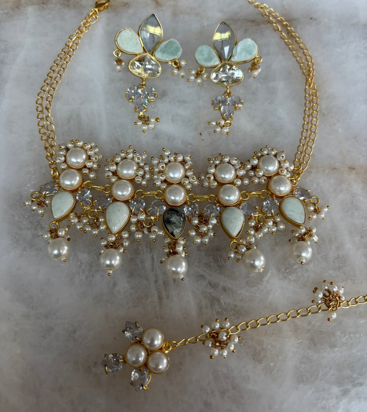 Limited Edition choker (G) - Ishy Haq