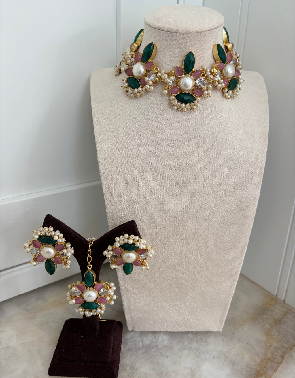 Limited Edition Choker (H) - Ishy Haq