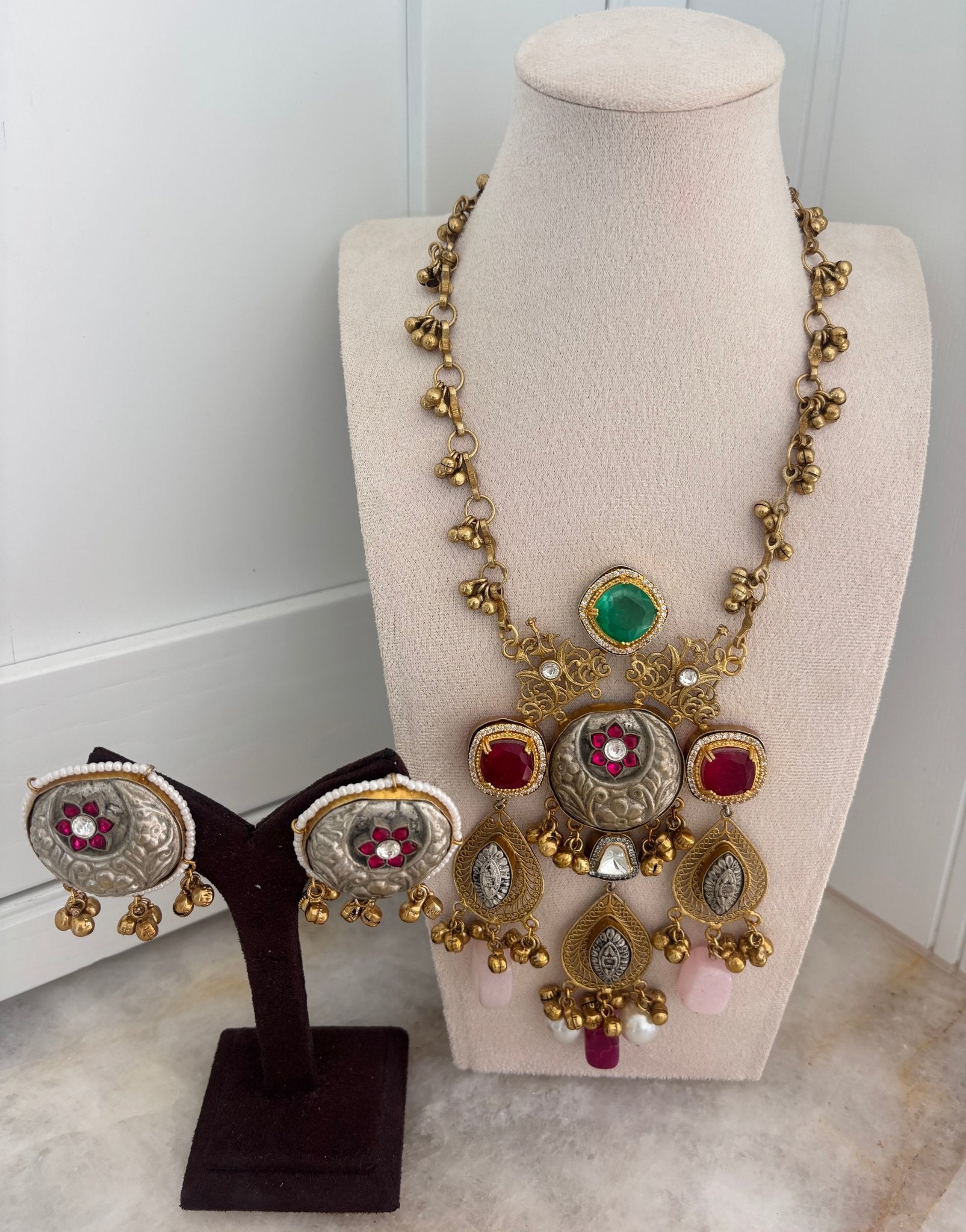 Limited Edition glass bead (A) - Ishy Haq