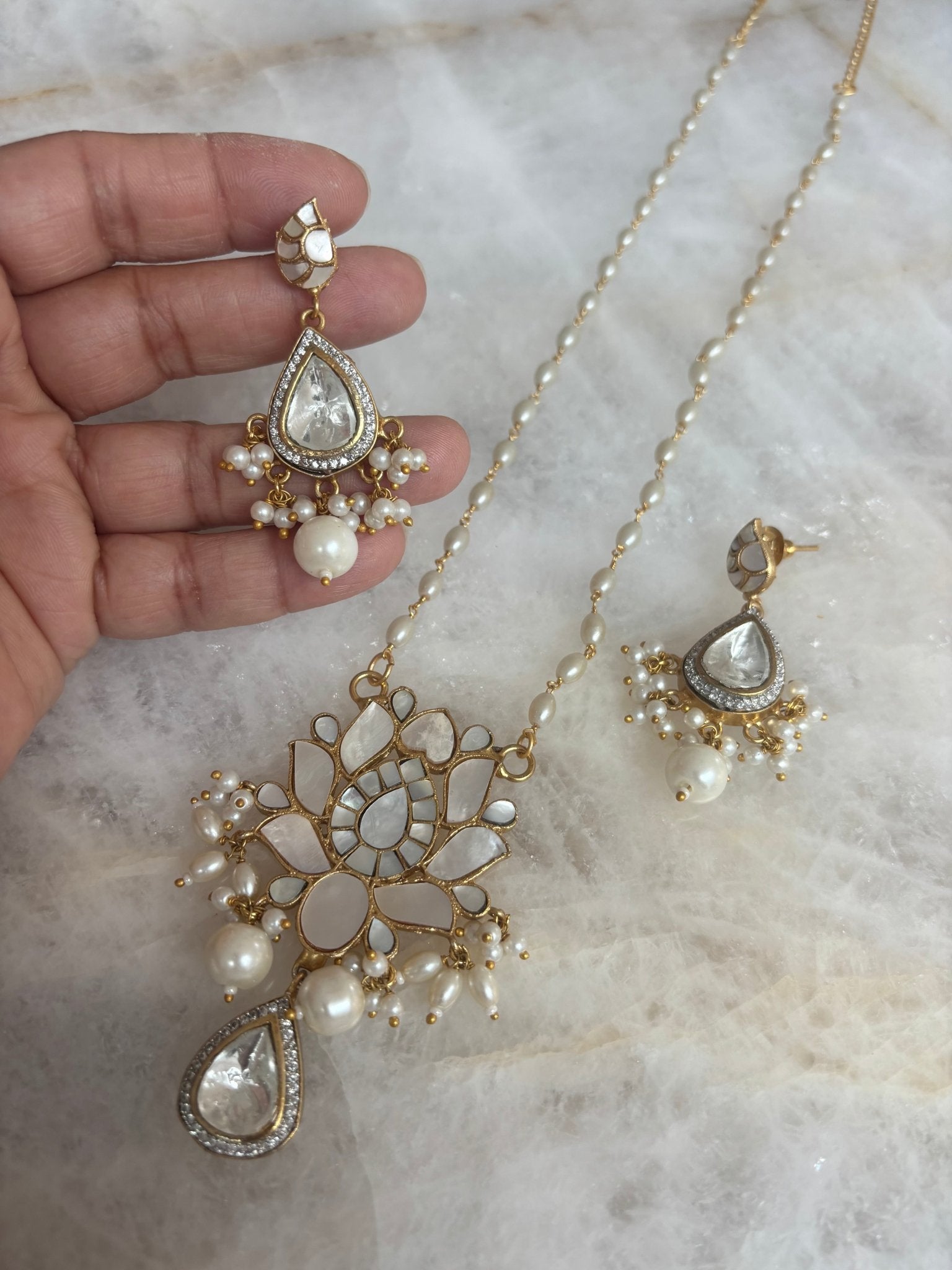 Limited Edition long (D) - Ishy Haq