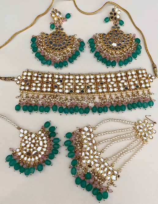 Nura Mirror choker set