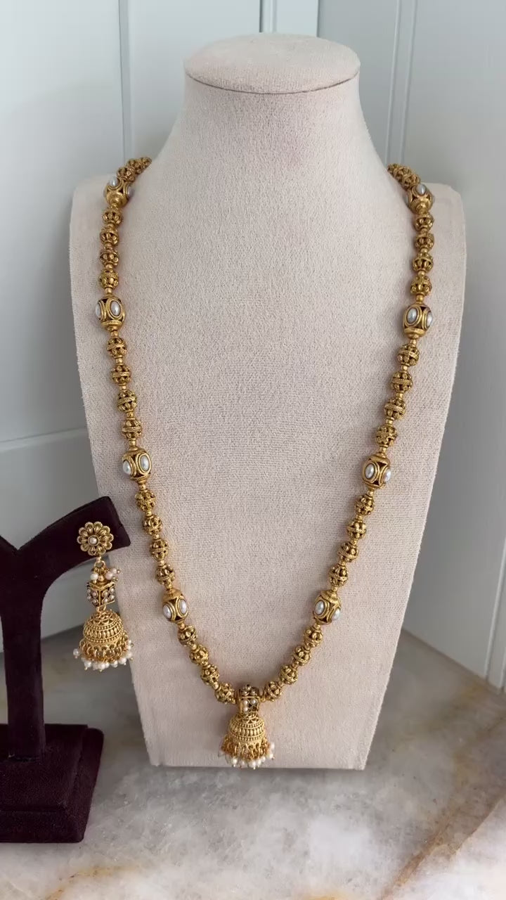 Dome single Jhumka drop (pearl)